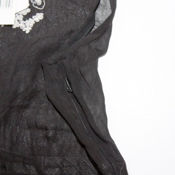 CAbi Black Sleeveless Blouse Top Viscose Laces Style #232 Medium Side Zipper New - Picture 6 of 6